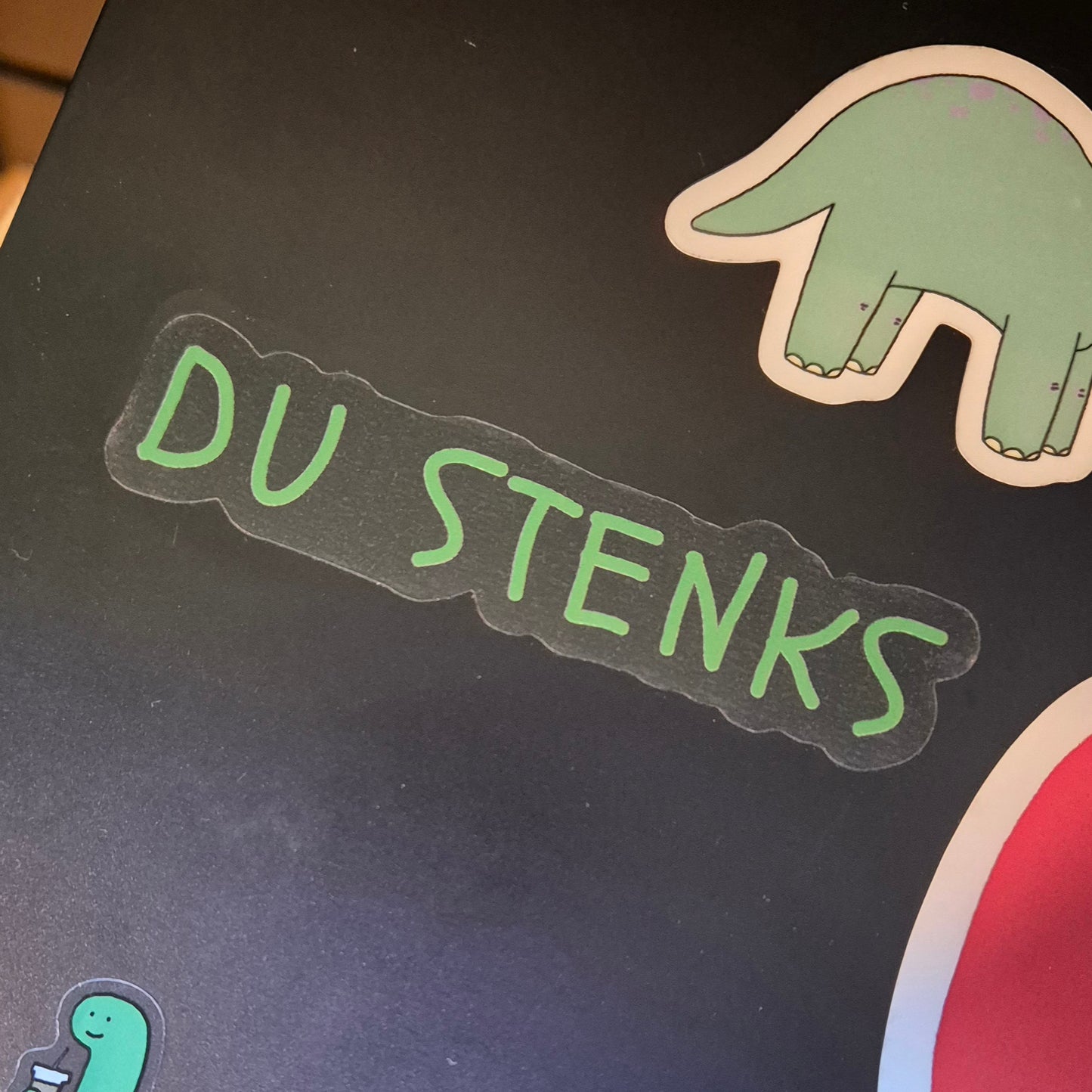 Du Stenks Sticker