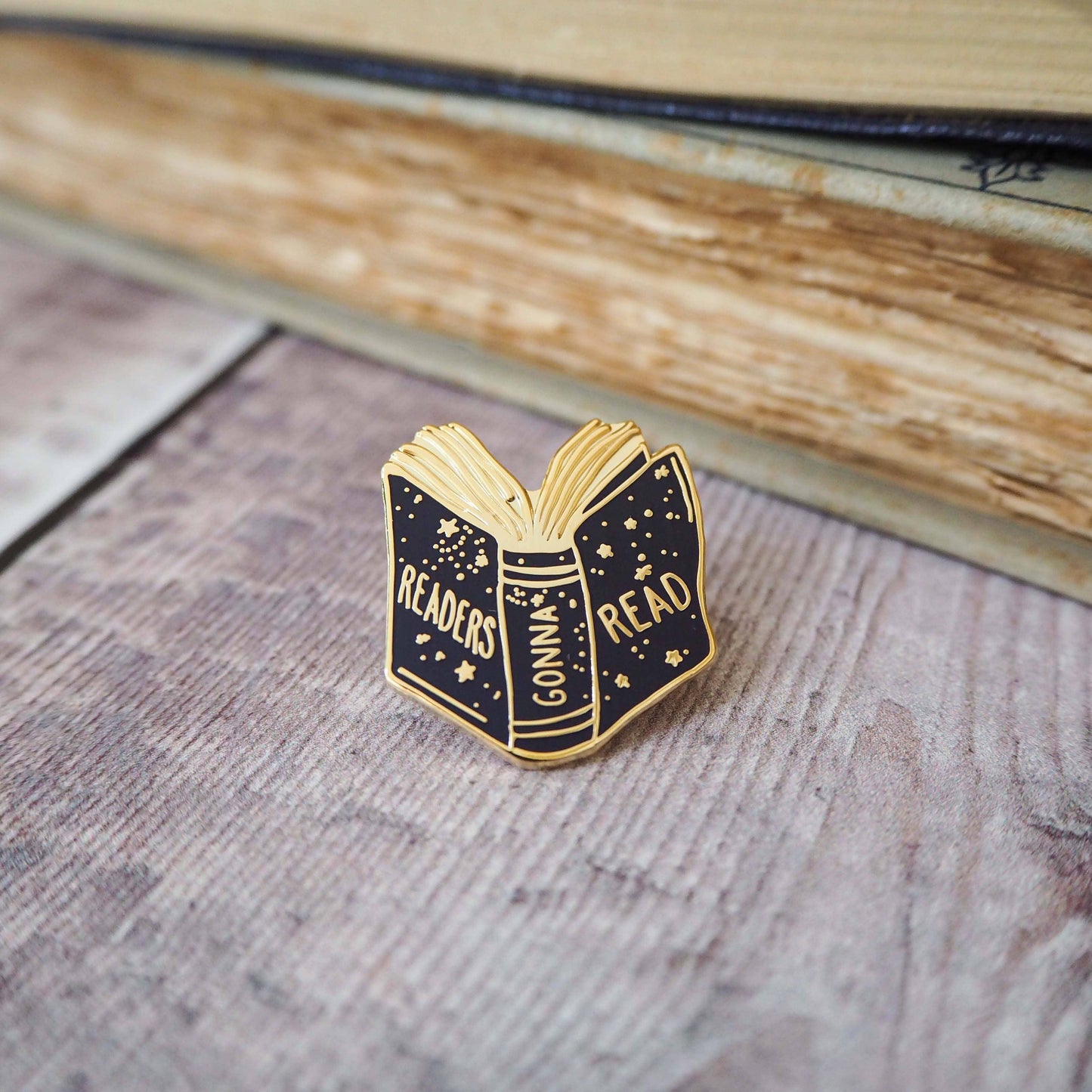 Readers Gonna Read Pin