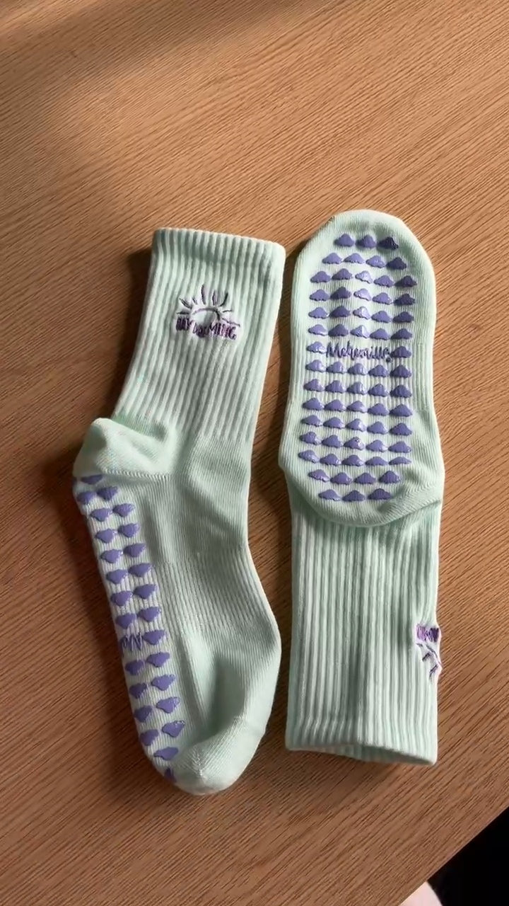 Daydreaming Pilates Socks
